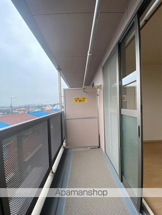 フィネス百恵[1K/32.04m2]のバルコニー