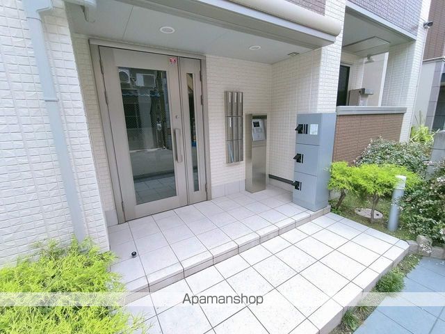 ロイヤルハイツ蒲生の玄関写真