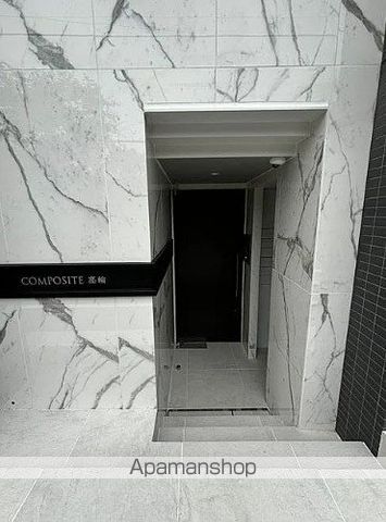 COMPOSITE高輪の玄関写真