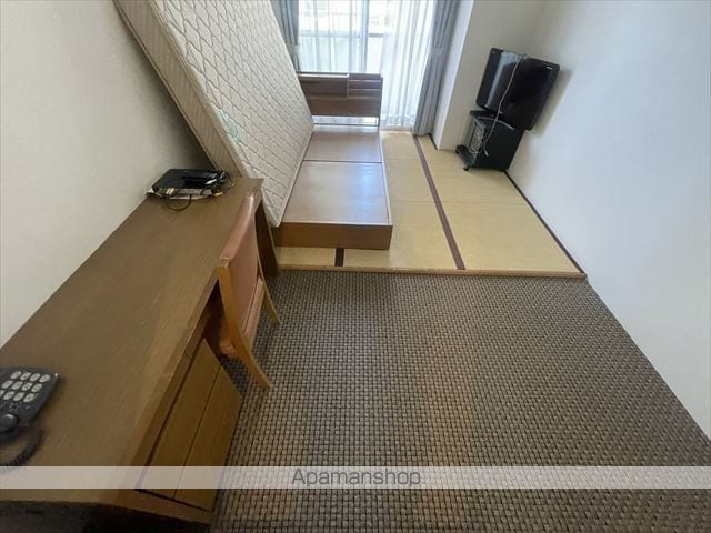 ミールズ江坂の内装写真