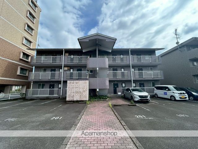 AMM FLATSの外観写真