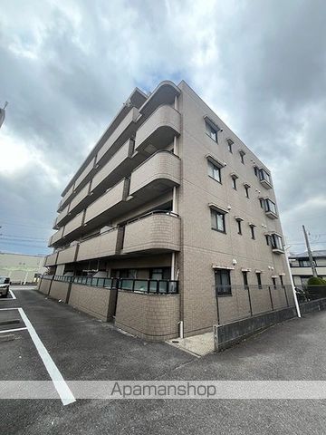 セレクトトロワの外観写真