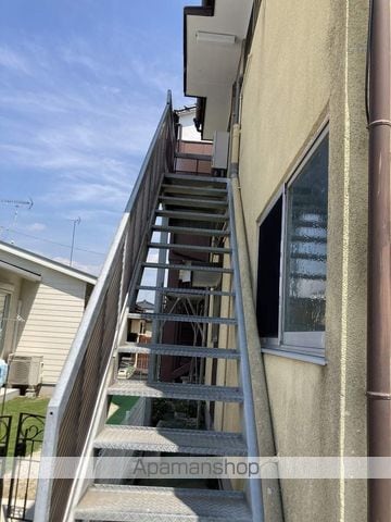 諏訪町アパートの玄関写真