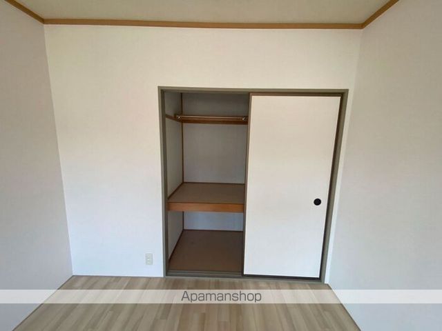 ハイカムール 南 B棟の内装写真