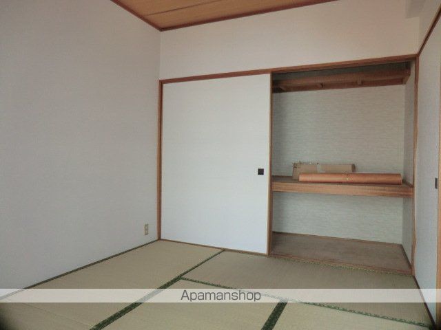 コスモロイヤル東苗穂B棟の内装写真
