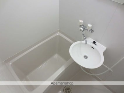 レオパレスドルフフクサト[1K/23.18m2]のバス