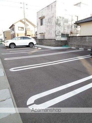 クラール　安宅Ａ[3LDK/67.91m2]の駐車場1