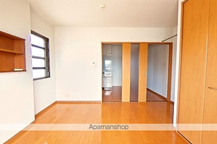 クローバー南川添[1DK/34.25m2]のリビング・居間