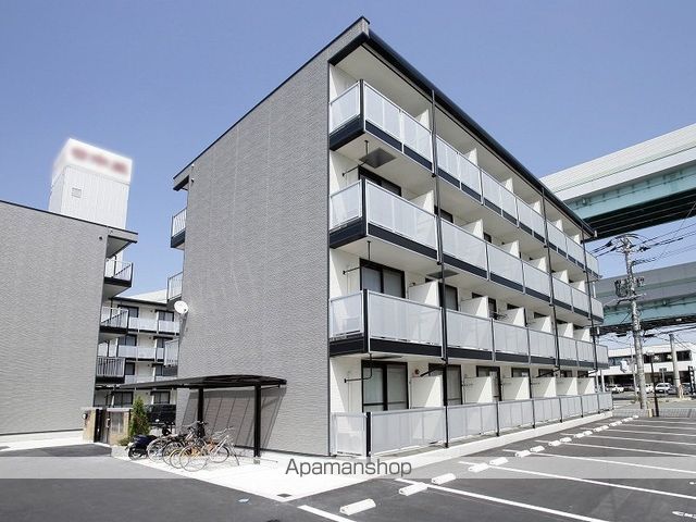 レオパレス博多豊Iの玄関写真