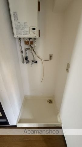 グローバル並木通りの内装写真