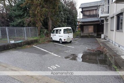 Ｓａｌｌｅ　ｄｅ　ｓｅｊｏｕｒ　（サルドセジュール）[1LDK/49.34m2]の駐車場