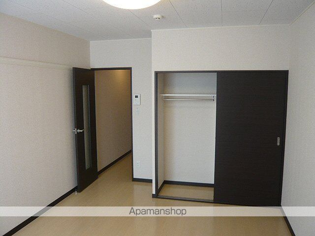 レオネクストラズワードの内装写真