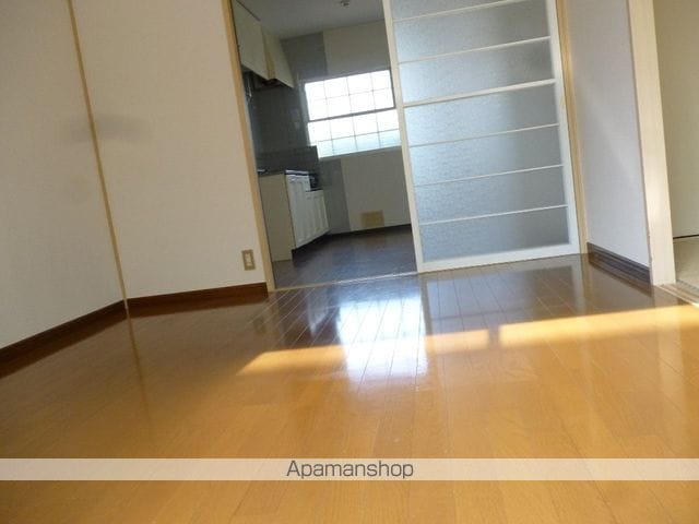 サンライフパラダイス A棟の内装写真