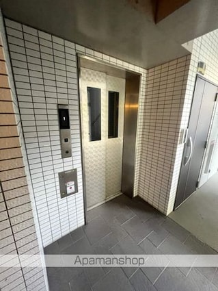 東京都中野区松が丘２丁目[1K/21m2]の共用部1