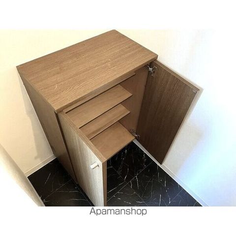 ループロードマンションIの内装写真