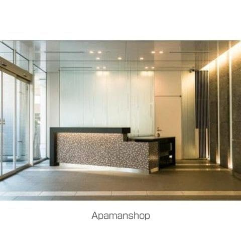 WHITE TOWER HAMAMATSUCHOの玄関写真