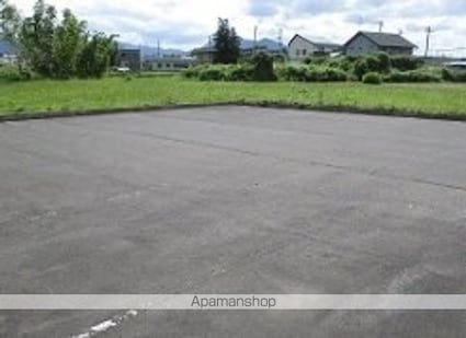 レオパレス城南[1K/23.18m2]の駐車場2