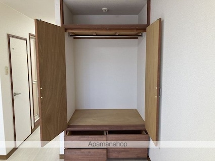 グランドハイツ[1R/24m2]の収納
