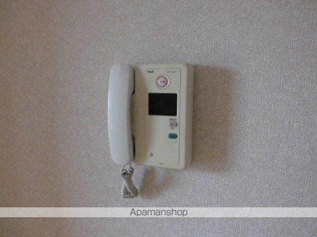 クレタ県庁前の内装写真