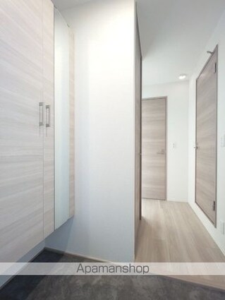 Ｄーｒｅｓｉｄｅｎｃｅ曙町１丁目[1LDK/36.11m2]の玄関