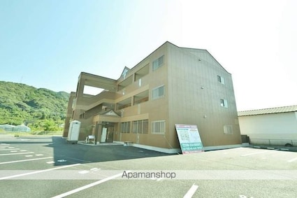 エクセレント桜マンション[2LDK/50.22m2]の外観2