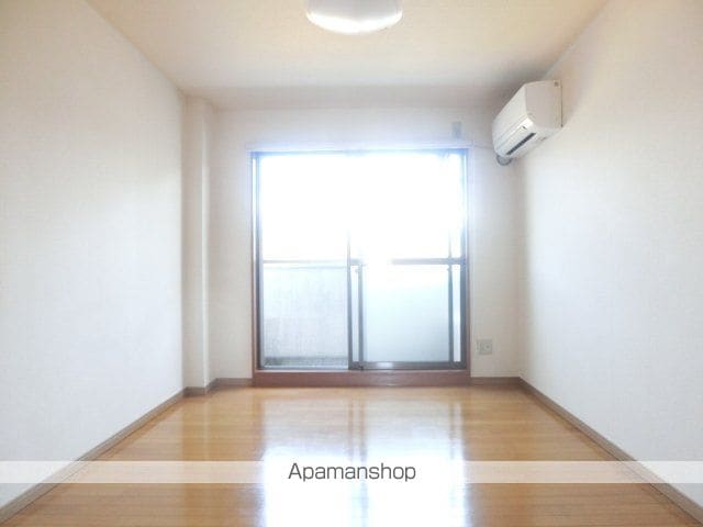 シャトーリオン春日居の内装写真