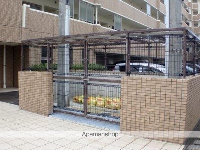 D’クラディア南万代の外観写真