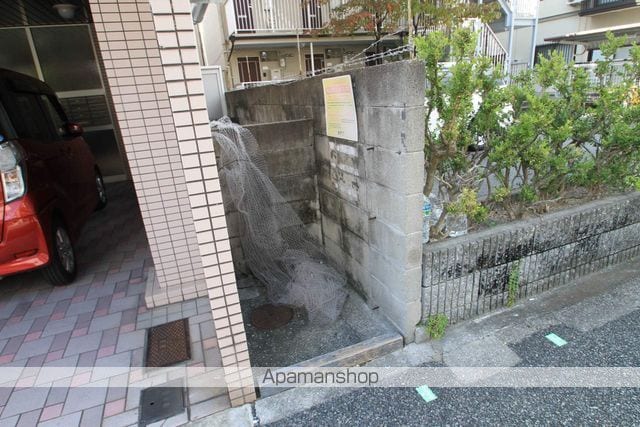 オウルハウス服部の玄関写真