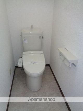 イーマックス柏崎[2LDK/60.6m2]のトイレ