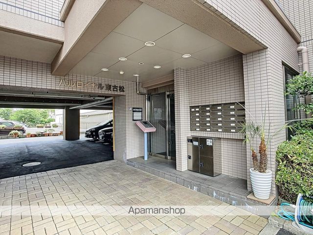 パルロイヤル東古松の玄関写真
