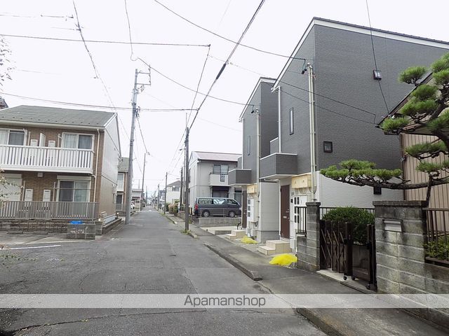 アースクエイク上条A棟の外観写真