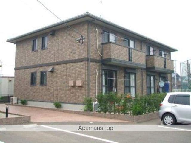グランドールシャトー A棟の外観写真