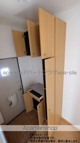 ウェストリバー 弐番館の内装写真