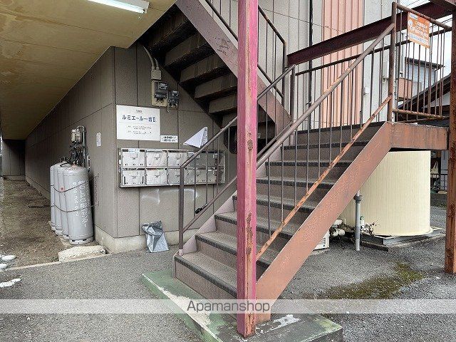 ルミエール一吉IIの玄関写真