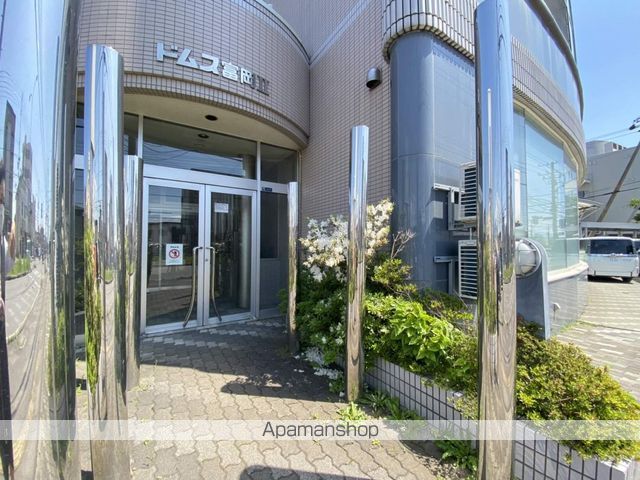 ドムス富岡IIの玄関写真