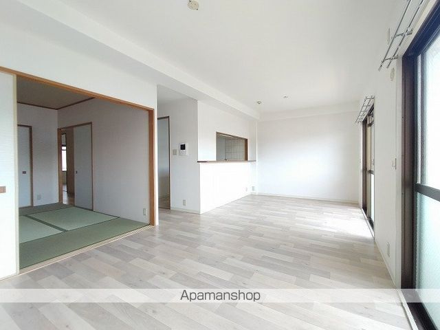 グレイスコート千里山の内装写真