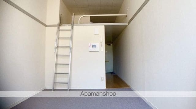 レオパレスALCAZARIIの内装写真