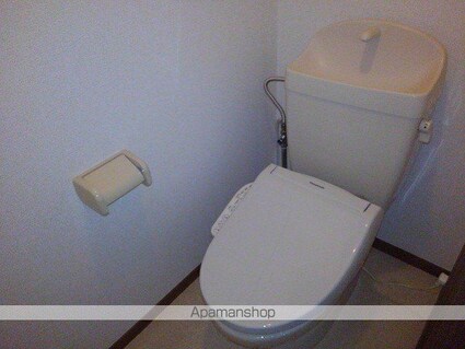 千葉県成田市西三里塚[3LDK/65.57m2]のトイレ