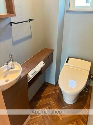 西町戸建[3LDK/93.75m2]のトイレ