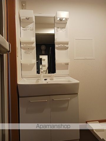 サムシンエルスの内装写真