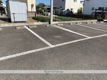 レオパレスガーデン[1K/23.18m2]の駐車場