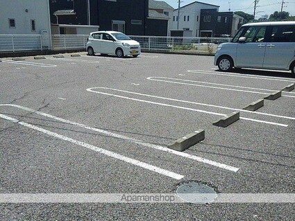 レオパレス広内[1K/23.18m2]の駐車場