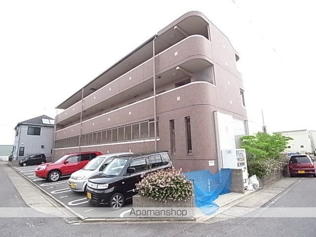 リヴィエール新の外観写真