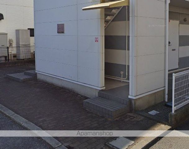 レオパレスルミエール湘南の玄関写真