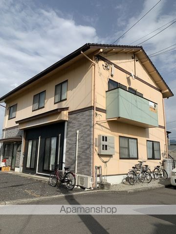川西町南アパートの外観写真