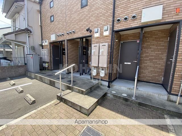 レオネクストエルベ八千代の玄関写真
