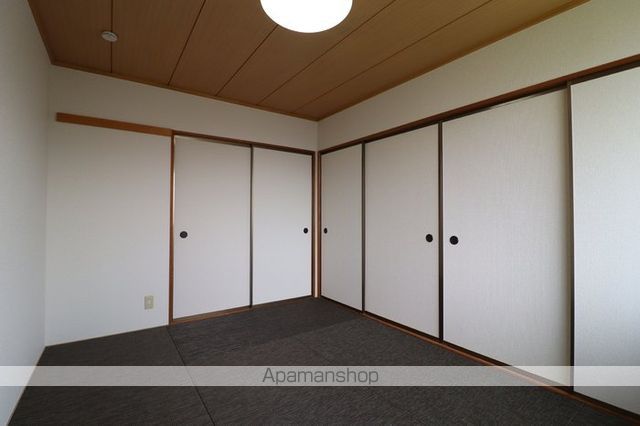 アメニティー八浜 A棟の内装写真