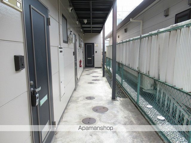 アーバンステージの玄関写真