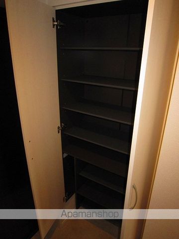 HAKUGAビルの内装写真