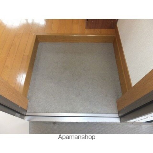 ＡＭＭＳ　ＯＫＡＭＵＲＡ[1R/19.46m2]の玄関